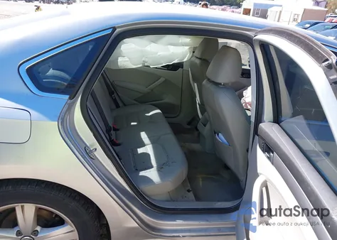 2015 Volkswagen Passat 1.8T Limited Edition from USA, damaged, VIN 1VWAS7A31FC083006